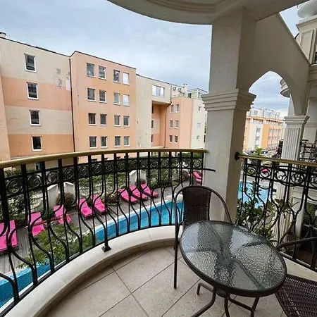 Apartment + Bedroom Harmoni